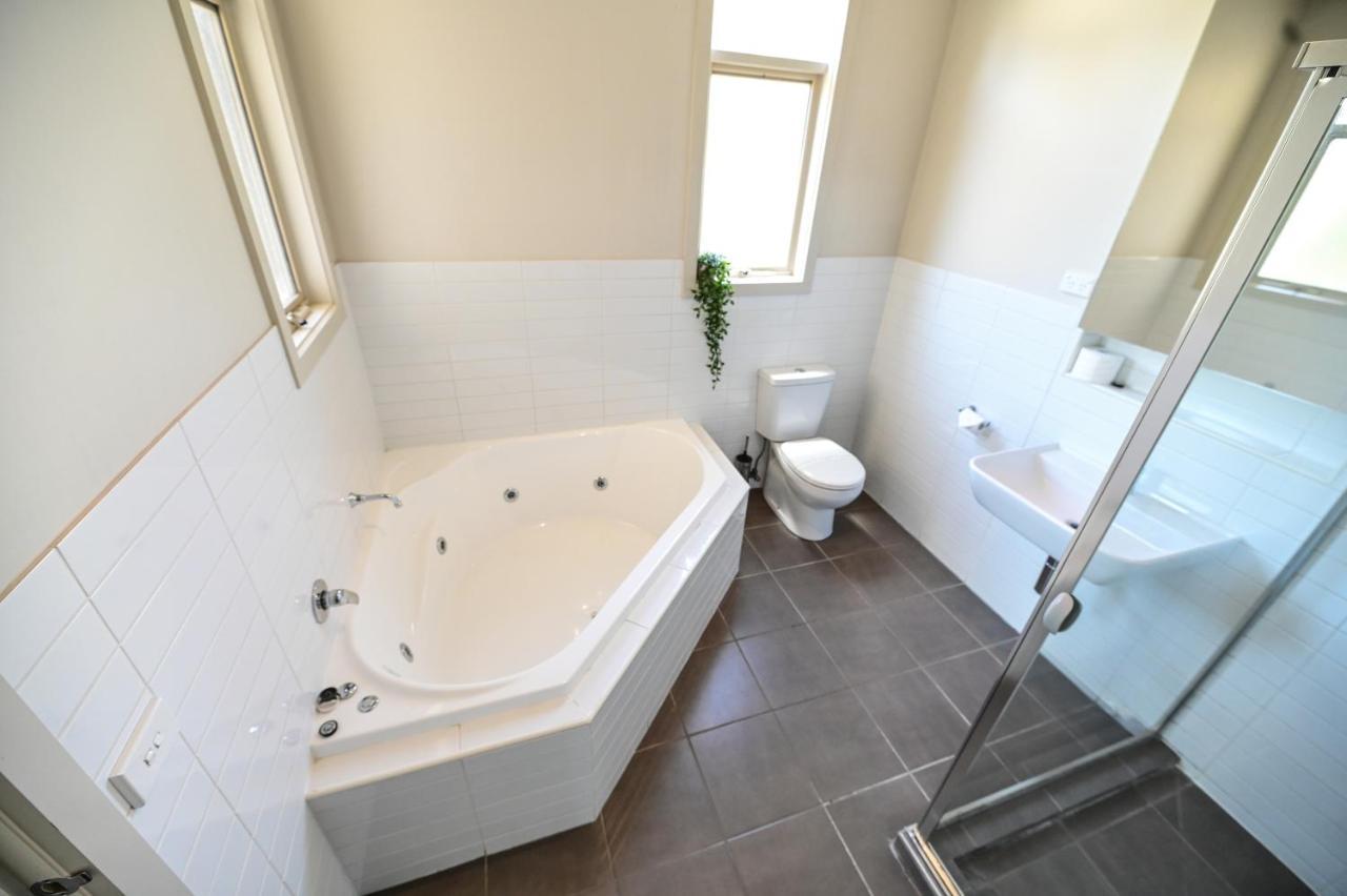 Central Shepparton Apartments Экстерьер фото